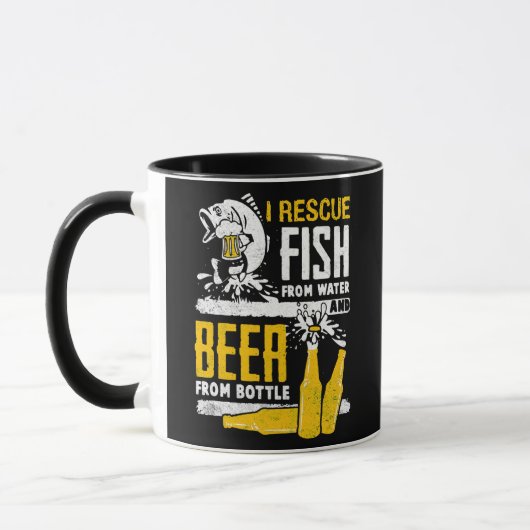 Mug Je Secourt Du Poisson À Partir De L'Eau Et De La B (Gauche)
