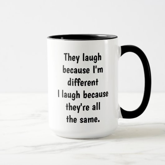 Mug Je suis différent Ils sont la même Citation Amusan (Droite)