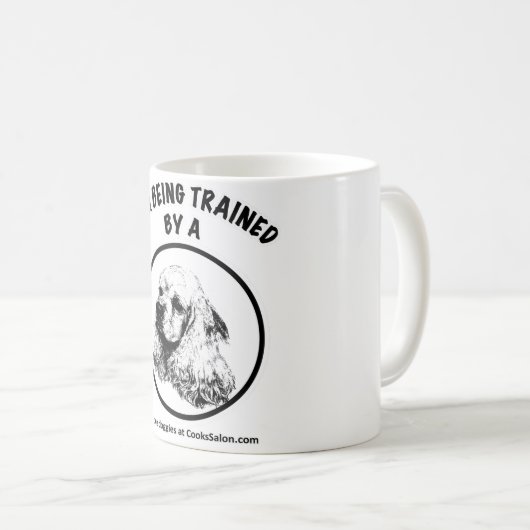 Mug Je suis entraîné par un Espagnol Cocker (Devant droit)