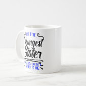 Mug Je suis la plus jeune des règles de la Soeur ne m' (Devant gauche)