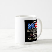 Mug Je suis maman, grand-mère et vétéran (Devant droit)