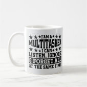 Mug Je suis un multitâche je peux écouter ignorer mème (Gauche)