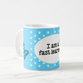 Mug JE SUIS un papillon RAPIDE de pois de turquoise (Devant gauche)