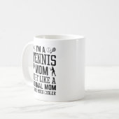 Mug Je suis une maman de tennis (Devant gauche)