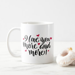 Mug Je t'aime de plus en plus la main Lettré