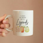 Mug Je Travaillais Avec La Légende Retraite Personnali<br><div class="desc">Boug Cadeau de retraite : J'avais l'habitude de travailler avec les légendes. Célébrez le prochain chapitre en style avec cette collection minimaliste moderne de Cocktail Retraite Party! Idéal pour rendre hommage à tous ceux qui entrent dans le monde passionnant de la retraite, ce design est doté d'une police de caractères...</div>
