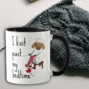 Mug Je tricote au-delà de mon heure de coucher Moutons