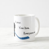 Mug Je vous couds vis conception de couture drôle (Devant droit)