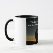 Mug Jean 1:5 La lumière brille dans l'obscurité (Gauche)