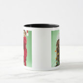 Mug Jeune garçon enroulant des lumières de Noël autour (Centre)