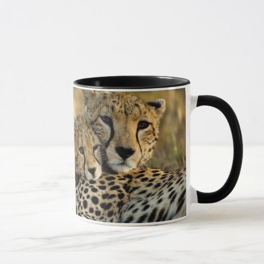 Mug Jeune guépard câlinant sa mère (Droite)