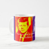 Mug JFK John F. Kennedy Cite Victory (Devant gauche)