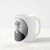 Mug JFK portant son uniforme de marine (Devant droit)
