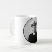 Mug JFK portant son uniforme de marine (Devant gauche)
