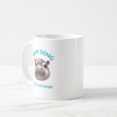 Mug Joli adorable Moo Deng Baby Pygmy Hippo (Devant gauche)