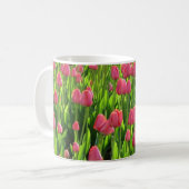 Mug Joli champ de tulipes roses (Devant gauche)