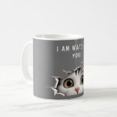 Mug Joli chat gris qui vous observe, drôle, curiosité  (Devant gauche)
