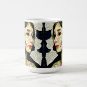 Mug Joli collage d'art féminin (Centre)