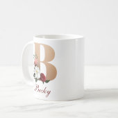 Mug Joli Monogramme Floral B MODÈLE (Devant gauche)
