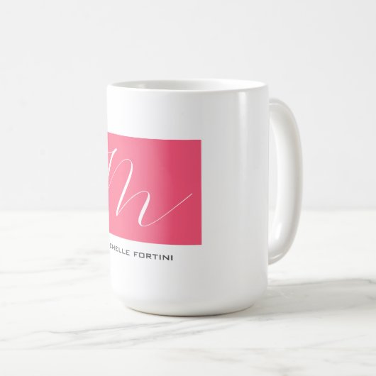Mug Joli Monogramme rose blanc moderne (Devant droit)