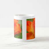 Mug Joli Rose dans le jardin d'Angelandspot (Centre)