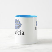 Mug Joli T-shirt de Babcia aux fleurs bleues (Centre)