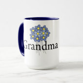 Mug Joli T-shirt de grand-mère aux fleurs bleues (Devant gauche)