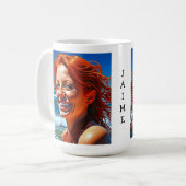 Mug Jolie Dame Red Haired à la plage Personnalisée (Devant gauche)