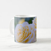 Mug Jolie Roses Jaunes Légères (Devant gauche)