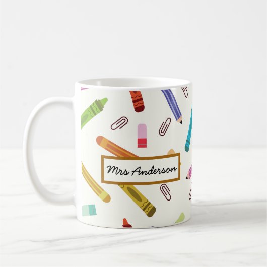 Mug Jolis crayons et crayons Nom de l'enseignant (Gauche)