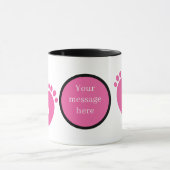 Mug Jolis pieds de bébé fille ajoutez un message (Centre)