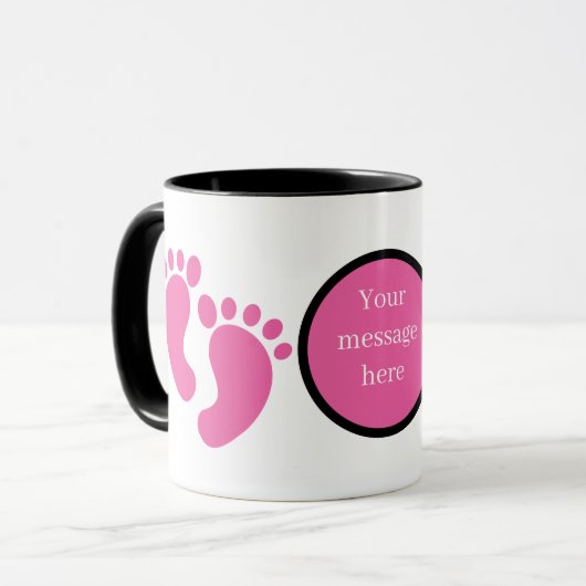 Mug Jolis pieds de bébé fille ajoutez un message (Devant gauche)