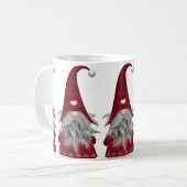 Mug Jote Rouge Buffalo Plaid Gnome de Noël (Devant gauche)