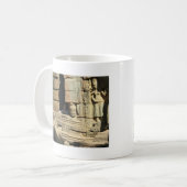 Mug Jouer dans les ruines ... Ta Prohm, Cambodge (Devant gauche)