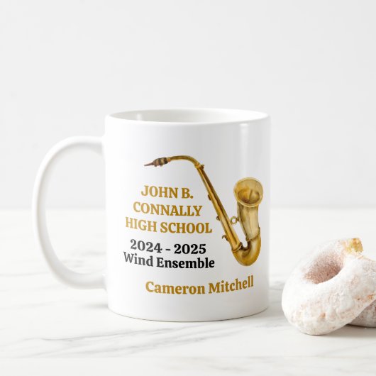 Mug Joueur de saxophone en or Bande personnalisée (Avec donut)