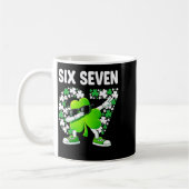 Mug jour de la saint patrick six sept 6 7 mème shamroc (Gauche)