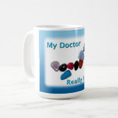 Mug Joyeuse journée des médecins Mon Doc Rocks (Devant gauche)