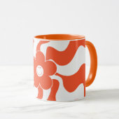 Mug Joyeuse marguerite rétro en orange et blanc (Devant droit)