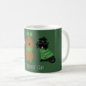 Mug Joyeux Chiens Goldendoodle Jour de la Saint Patric (Devant droit)