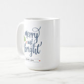 Mug Joyeux et lumineux avec Holly (Devant gauche)