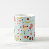 Mug Joyeux oiseaux dans les champs de fleurs (Centre)