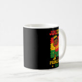 Mug Juneteenth 1865 Groovy Toddler Boy Dabbing Prince (Devant droit)