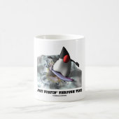 Mug Juste Surfin par le temps (duc On Surfboard) (Centre)