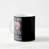 Mug Juste Un Garçon Qui Aime Monster Trucks American F (Devant gauche)