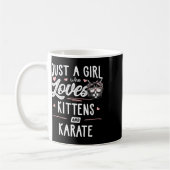 Mug Juste Une Fille Qui Aime Les Chatons Et Le Karate (Gauche)