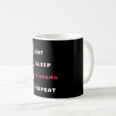 Mug K-Drama Shirt Eat Sleep Répéter (Devant droit)