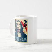 Mug Kamala Harris 2024 Oui We Kam Madame Harris Fun (Devant gauche)