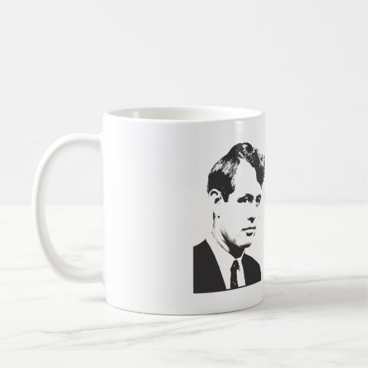 Mug Kennedy (Gauche)
