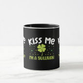 Mug Kiss Me I'm A Sullivan - Nom Sullivan (Centre)