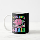 Mug Kiss Your Brain Valentines Autism Awareness Teache (Gauche)
